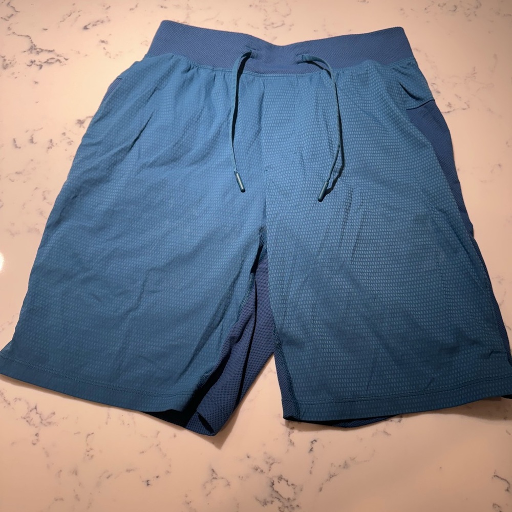 Mens Small Lululemon 9in Inseam Shorts